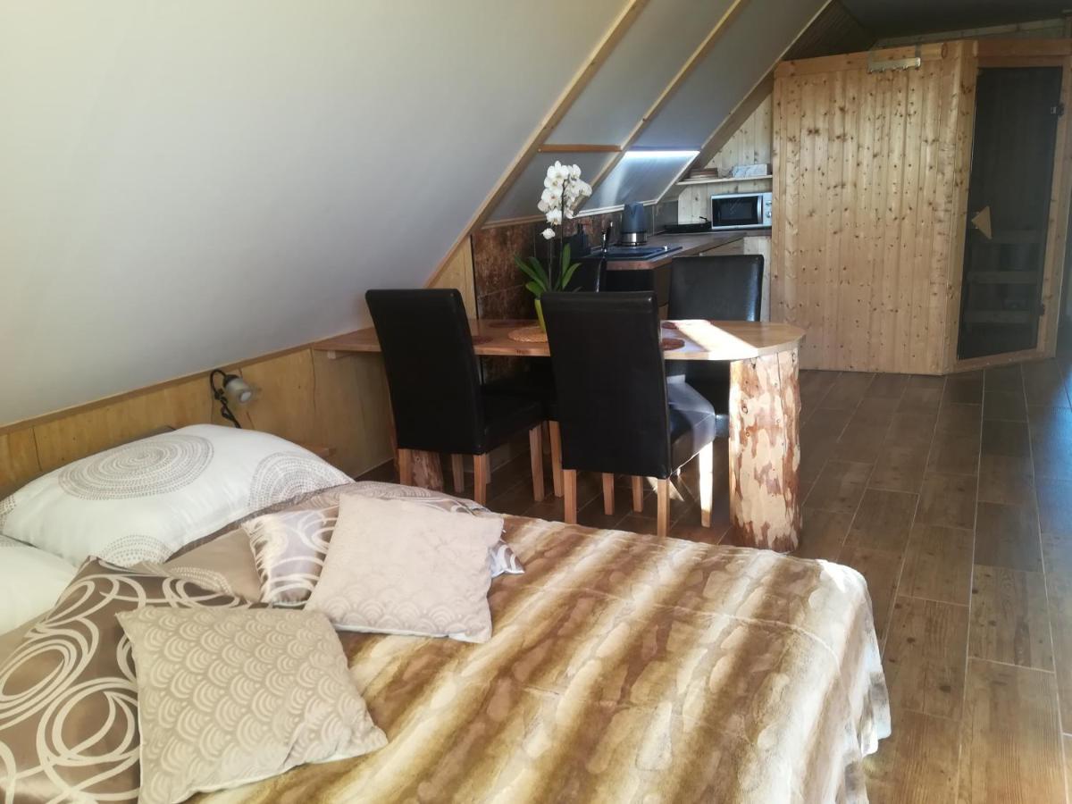 Apartman Life In Nature Jaronice Екстер'єр фото